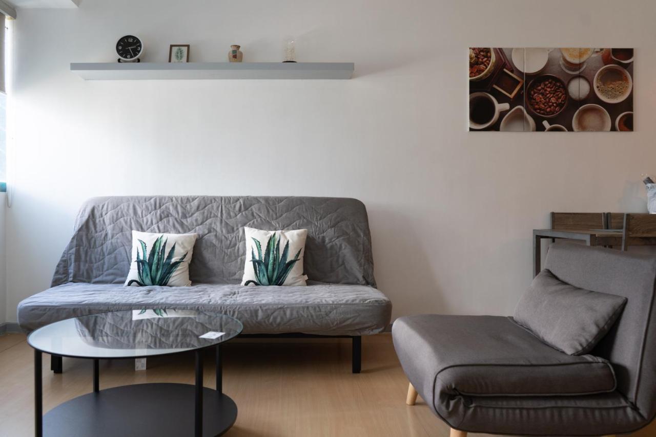 Prime Avant Bgc Location Apartments By Ph Staycation Manila Eksteriør bilde