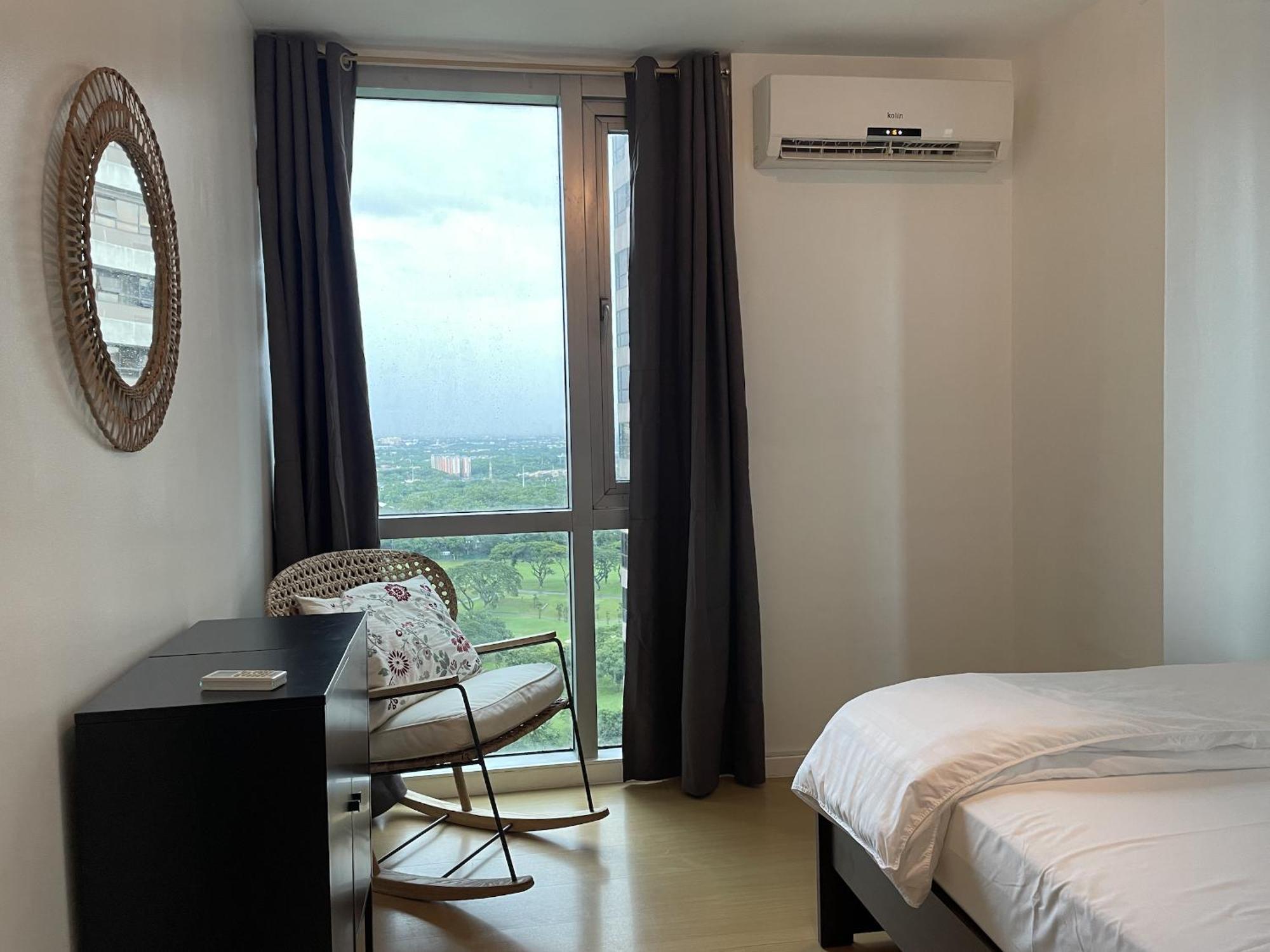 Prime Avant Bgc Location Apartments By Ph Staycation Manila Eksteriør bilde