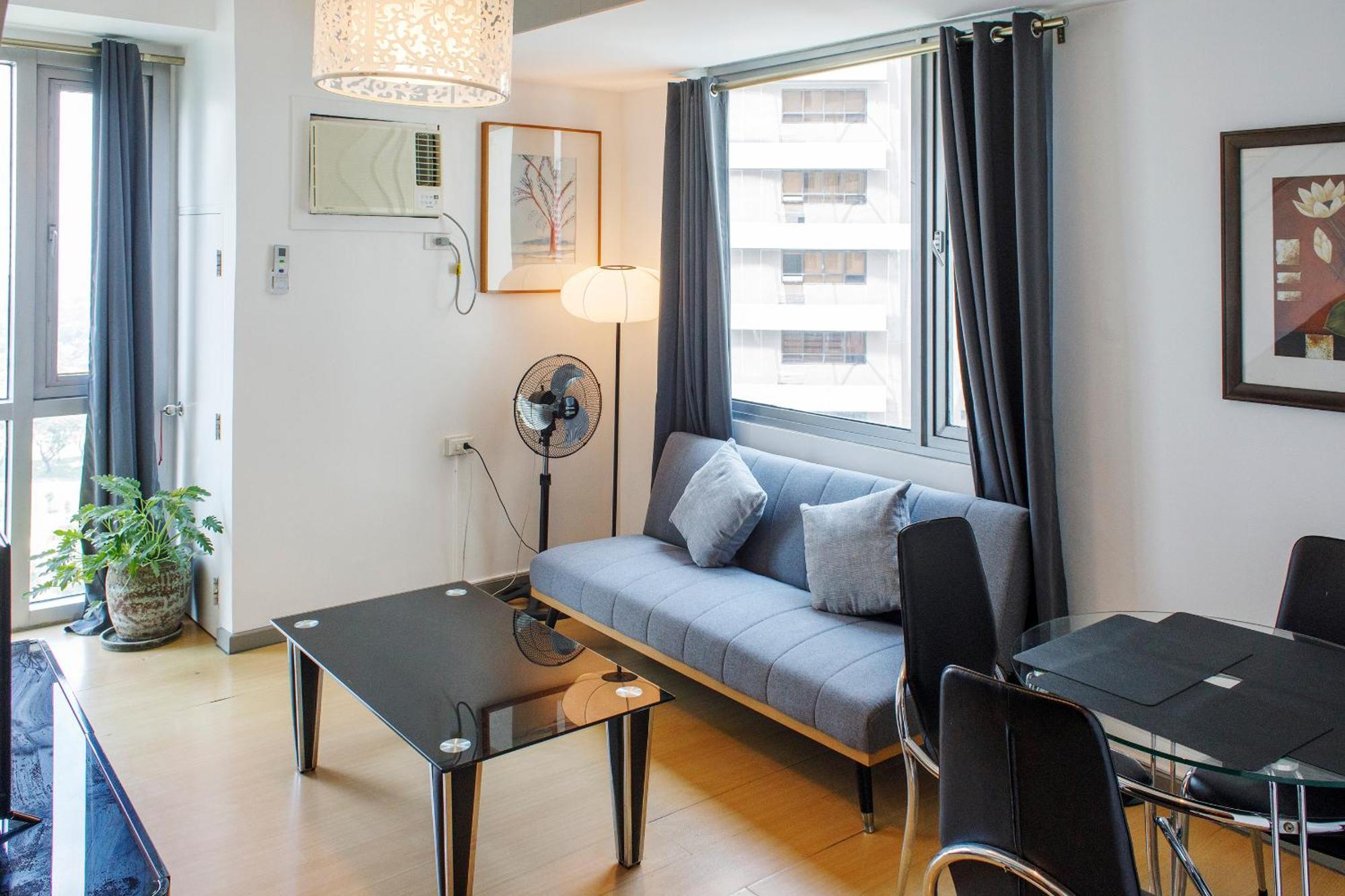 Prime Avant Bgc Location Apartments By Ph Staycation Manila Eksteriør bilde